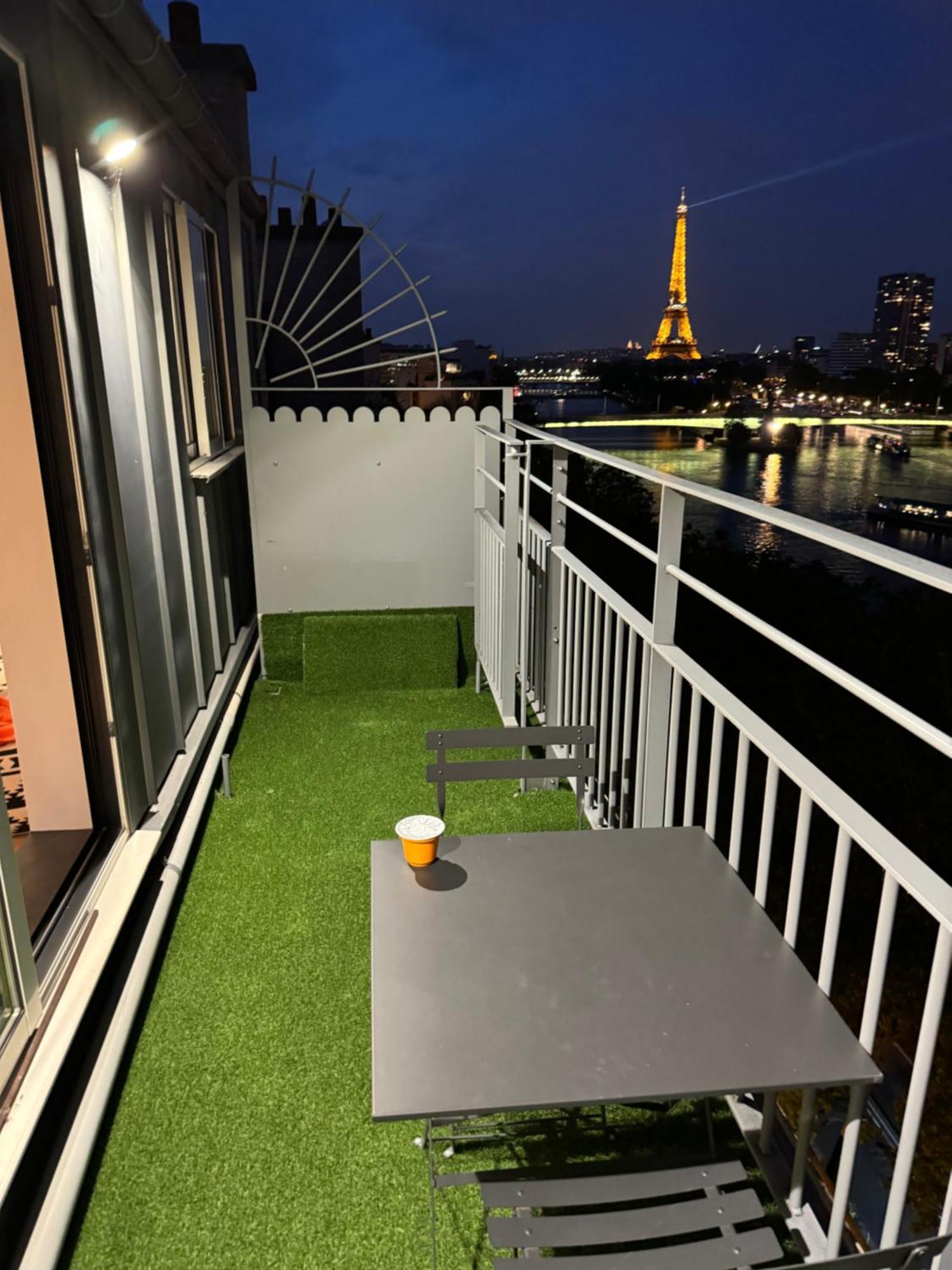 Appartement Vue Tour Eiffel Paris 16 Eme Exteriör bild