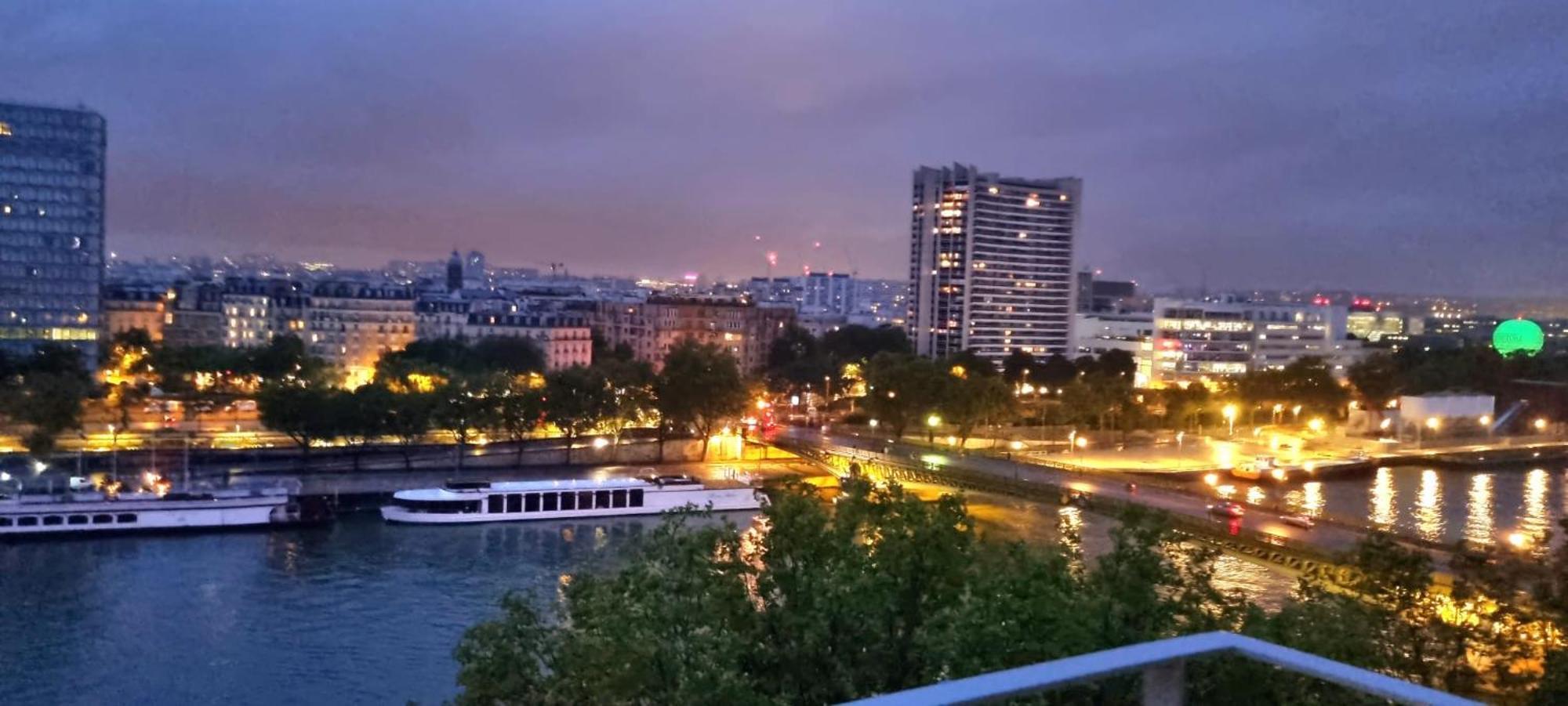 Appartement Vue Tour Eiffel Paris 16 Eme Exteriör bild